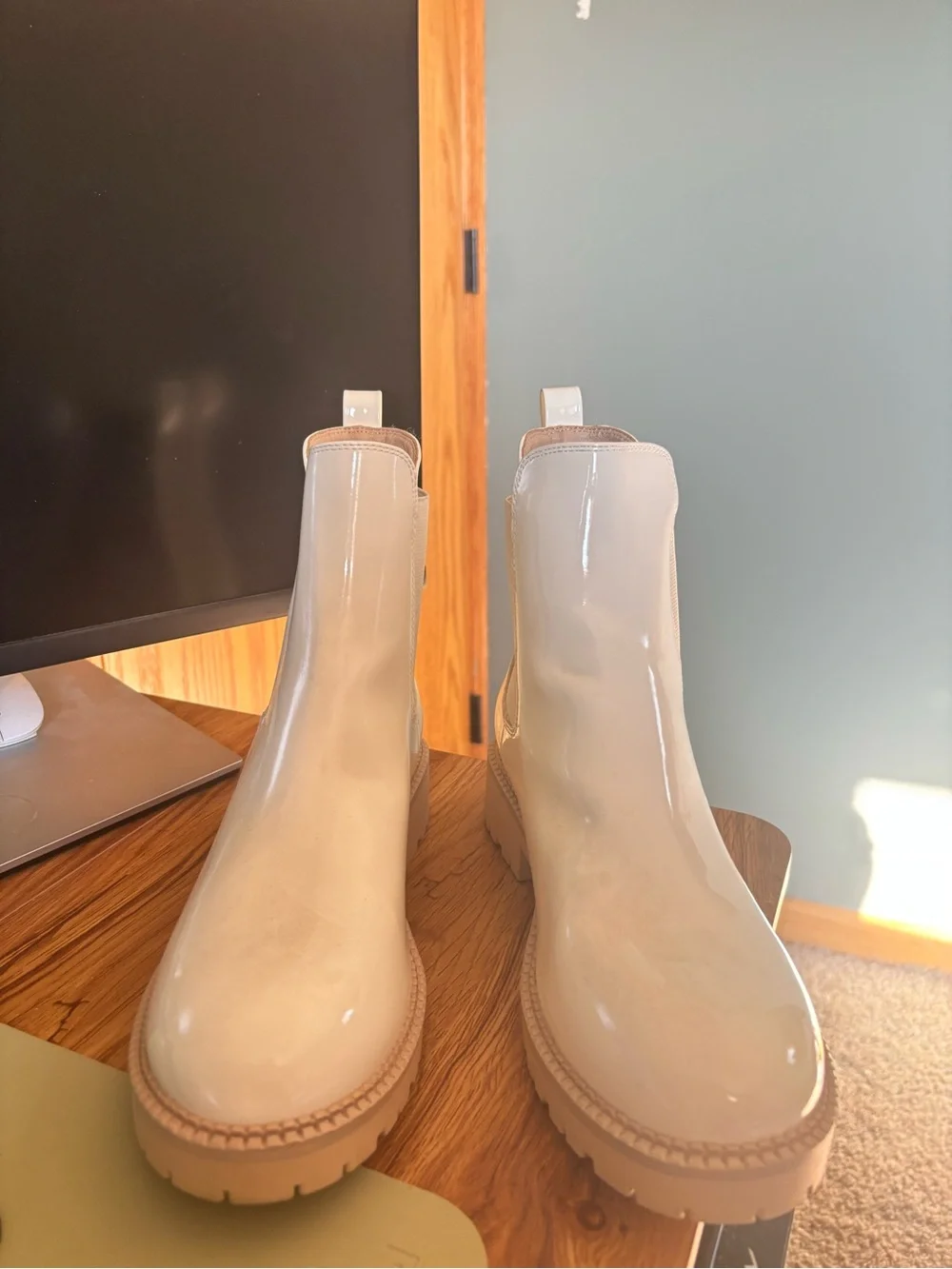 Women's Cream Chelsea Boots